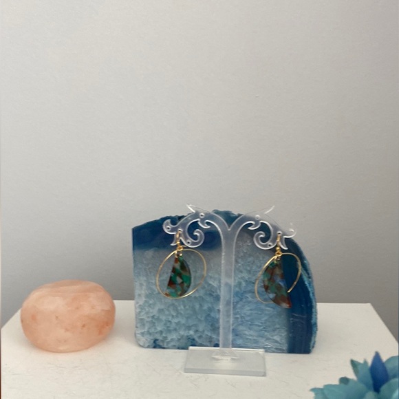 NEW!!! Gold hoop earrings with acrylic semi-circle - Picture 3 of 3